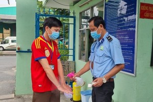 Goods trade between Dong Nai, HCMC still normal after isolation decision 