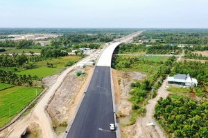 Raw materials, Covid-19 able to affect Trung Luong-My Thuan expressway project