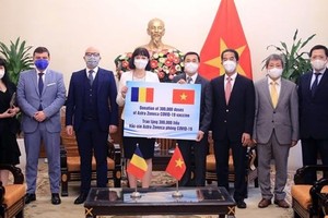 Romania, Italy donate over one million doses of Covid-19 vaccine to Vietnam
