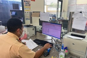 HCMC facilitates granting of vehicle registration certificate