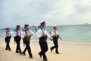 Vietnam demands China withdraw ships out of Vietnam’s Whitsun Reef