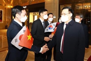 Top Vietnamese legislator arrives in Seoul, beginning official visit to RoK
