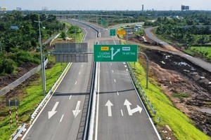 Two-way traffic to be allowed on Trung Luong – My Thuan expressway 