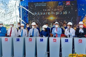 Soc Trang inaugurates Wind Power Plant No. 7