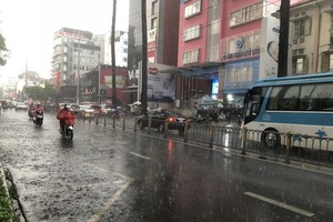 Thundery showers to suddenly pour down HCMC today