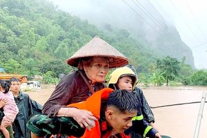 Torrential rains cause landslides in Northwestern localities 