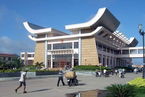 Embassy works to bring home Vietnamese who fled from business in Cambodia