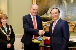 Hanoi intensifies cooperation with UK, Irish localities