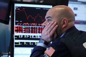 Investors worried over plunge in stock market