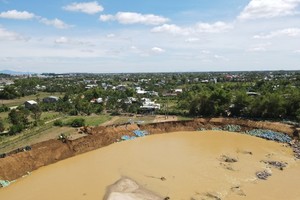 Quang Nam Province declares riverside erosion emergency