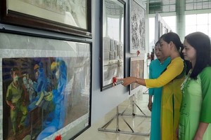 27th Mekong Delta fine arts exhibition opens 