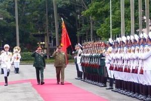 Vietnam, Cuba boost cooperation, experience sharing in political, military works