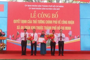 Long Hoa Commune of Can Gio District recognized as safe zone commune