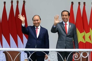 Indonesian President hosts welcome ceremony for President Nguyen Xuan Phuc