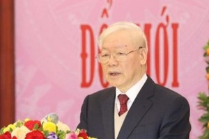 Party General Secretary meets Party, State leaders, former leaders ahead of Tet