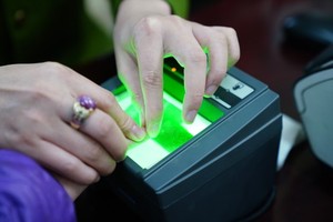 Fingerprints capture obligated in procedures of granting chip-based passports