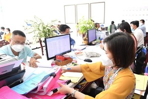 Government agencies in HCMC propose extra income spending guidance 
