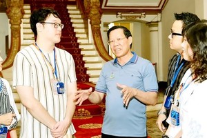 HCMC government complex receives nearly 1,500 visitors during two-day opening 