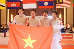Vietnam secures first-ever fencing gold medal at SEA Games 32