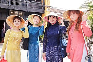 Vietnam welcomes nearly 5.6 million international visitors in H1