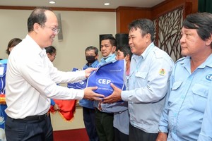 Timely capital support helps workers avoid black credit traps