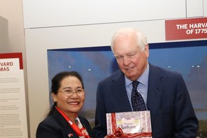 City desires to get human resources training programs from Harvard University