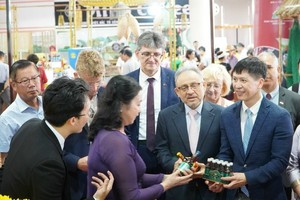 Vietnamese fish sauce introduced to foreign counselors