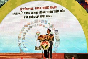 Outstanding industrial products in rural areas honored