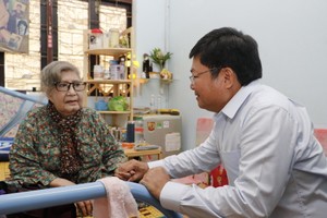 Artists enjoy new joyful life at Thi Nghe Nursing Home