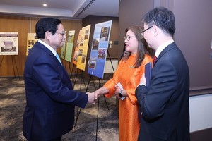 PM works with Vietnamese scholars and experts in Australia