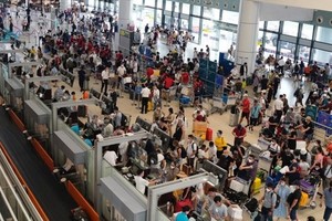 Airports offer 9,000 domestic flights during five-day Reunification Day holiday
