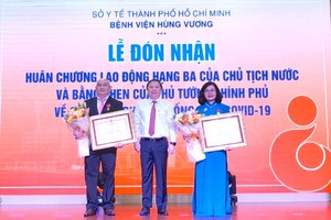 Hung Vuong Hospital in Ho Chi Minh City receives Third-class Labor Medal