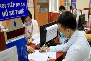 Vietnam's state budget collection up nearly 15 percent in five months