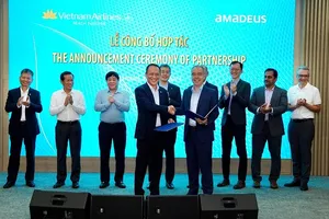 Vietnam Airlines operates new passenger service system