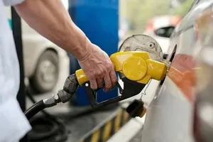 Petrol prices simultaneously decrease from 3 p.m. on July 18