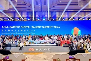 Six outstanding Vietnamese students attend APAC Digital Talent Summit 2024