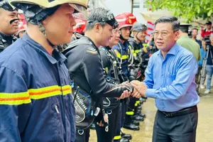 HCMC launches two elite firefighting, rescue teams on both water, land