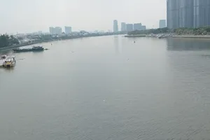 Tides in downstream area of Saigon - Dong Nai River exceed alert level 3