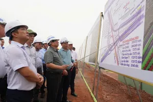 PM Pham Minh Chinh inspects progress of Long Thanh International Airport project