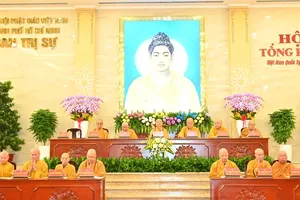 City leaders honor significant achievements of HCMC Buddhist Sangha in 2024
