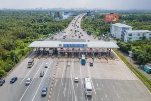 Traffic volume on HCMC - Long Thanh - Dau Giay Expressway surges by 12.4 percent