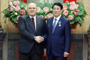 State President Luong Cuong receives Russian PM Mikhail Mishustin