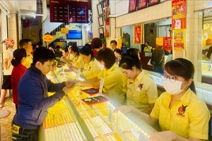 SJC gold prices hit VND91 million (US$3,622) per tael