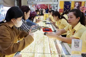 People advised cautious for trading gold amid soaring gold prices