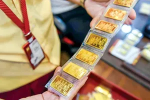 Price of 9999 gold rings approaching VND99 million (US$3,868) per tael