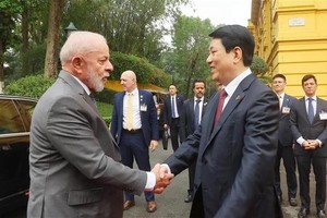 State President hosts welcome ceremony for Brazilian counterpart