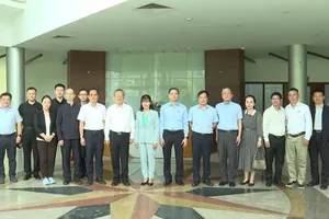 Tay Ninh Province warmly welcomes delegation from People's Daily of China