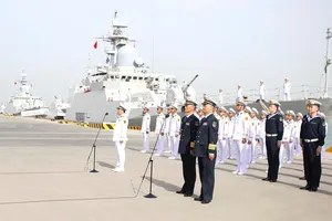 Vietnamese, Chinese navies conduct joint patrol in Gulf of Tonkin