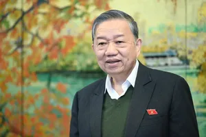 Party chief holds phone talks with European Council President