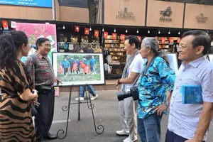 Images through lens of photographer Tran The Phong introduced to public